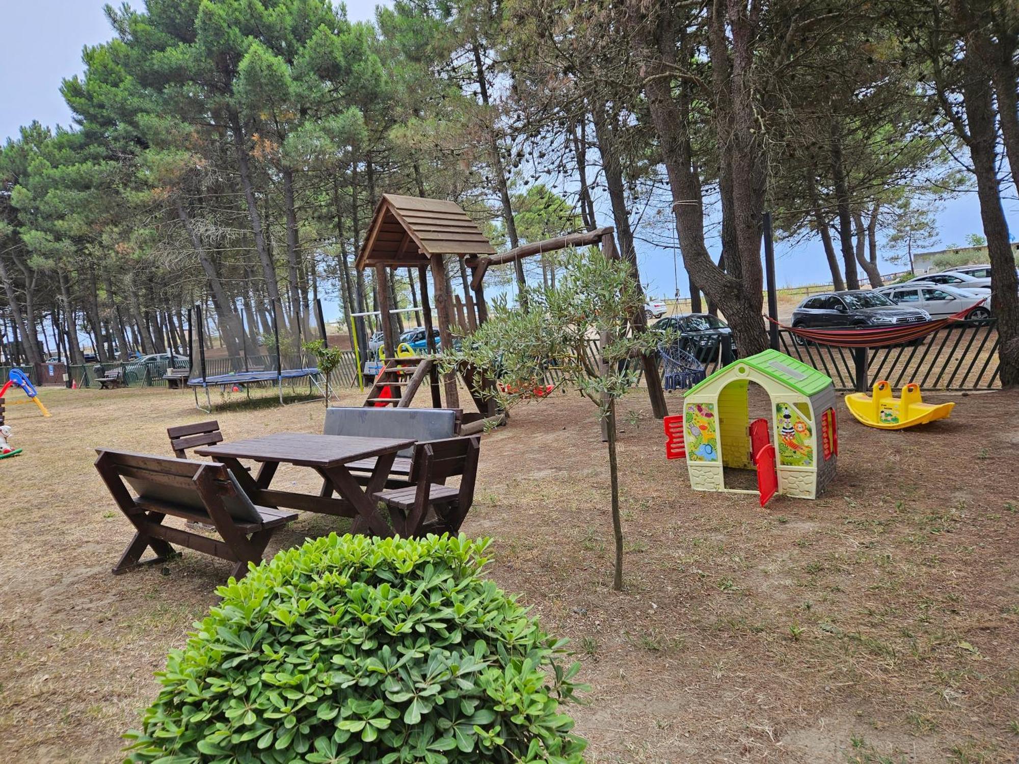 הוילה אולסינץ' Saranda Beach Bungalow מראה חיצוני תמונה