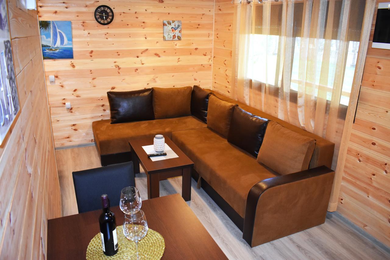 הוילה אולסינץ' Saranda Beach Bungalow מראה חיצוני תמונה