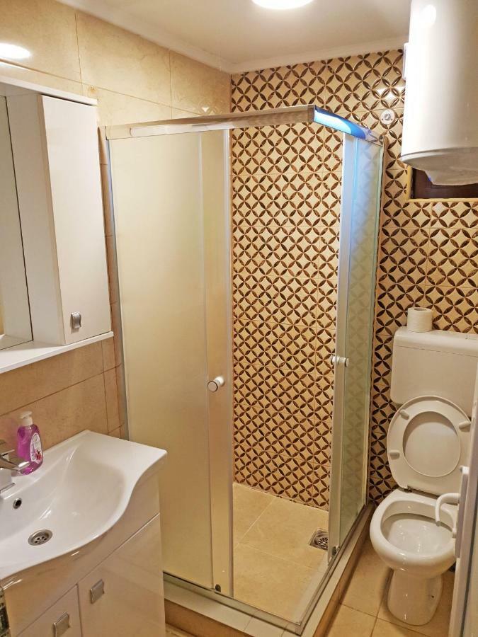הוילה אולסינץ' Saranda Beach Bungalow מראה חיצוני תמונה