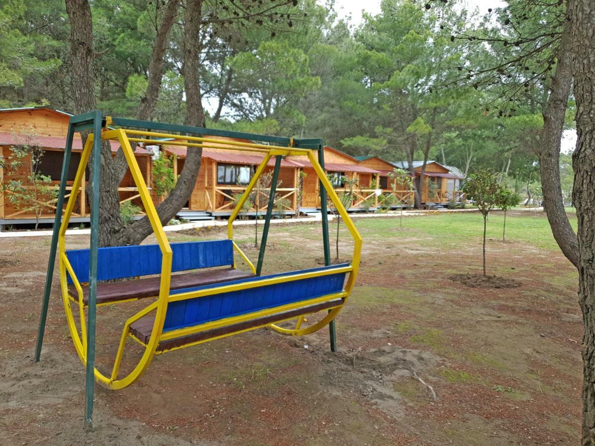 הוילה אולסינץ' Saranda Beach Bungalow מראה חיצוני תמונה