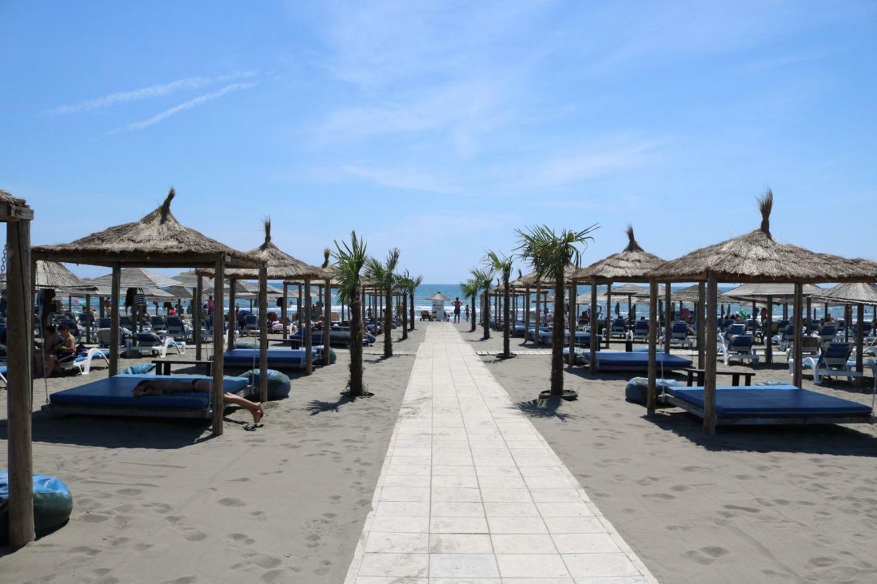 הוילה אולסינץ' Saranda Beach Bungalow מראה חיצוני תמונה